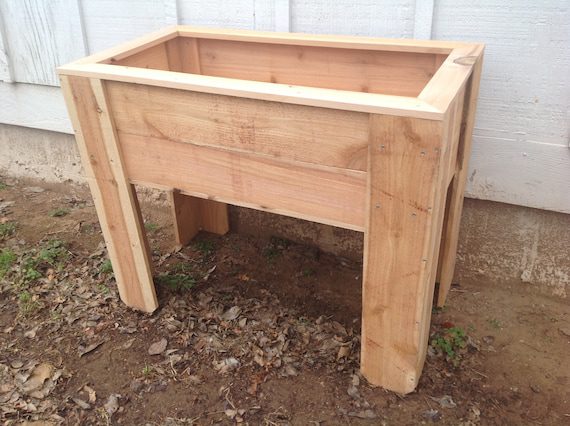 Cedar wood rectangular standing planter box